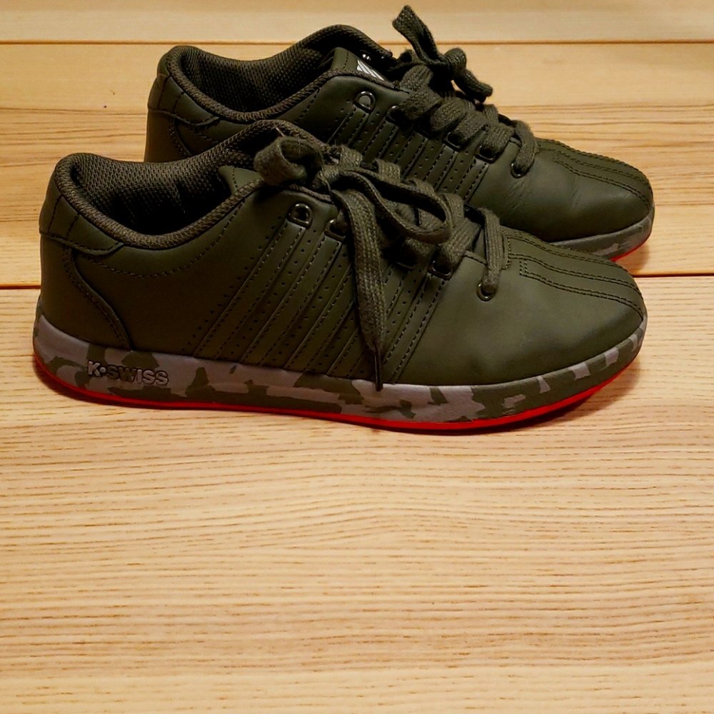 K Swiss Boys Army Green Sneakers size 5.5Y